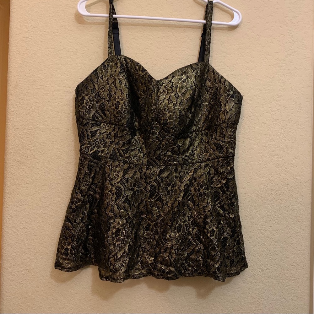 Size zero torrid black and gold tank top